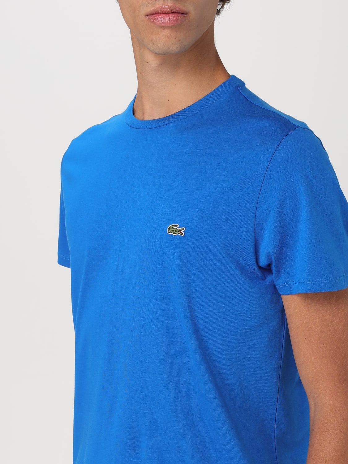 Tシャツ・カットソー LACOSTE Men T-shirt  Blue TH6709 3D3 LACOSTE: T-shirt men - Royal Blue | Lacoste t-shirt TH6709