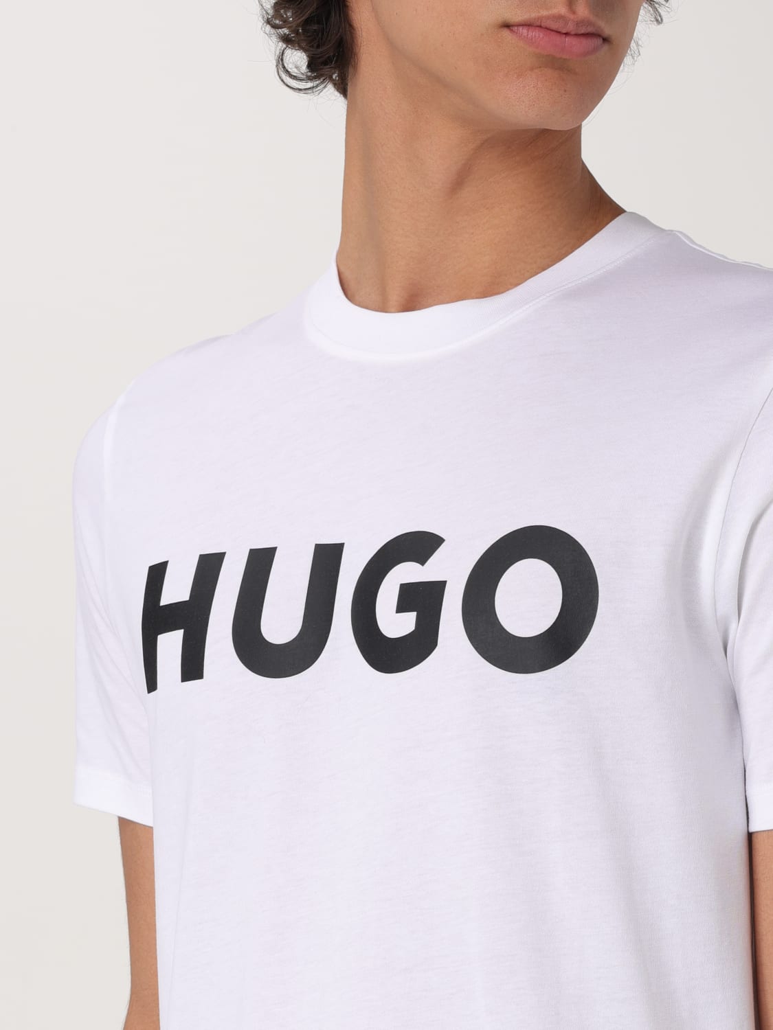 Tシャツ・カットソー HUGO Men T-shirt Yellow Cream 50467556 120 HUGO - Relaxed-fit T-shirt in cotton with logo print - Light