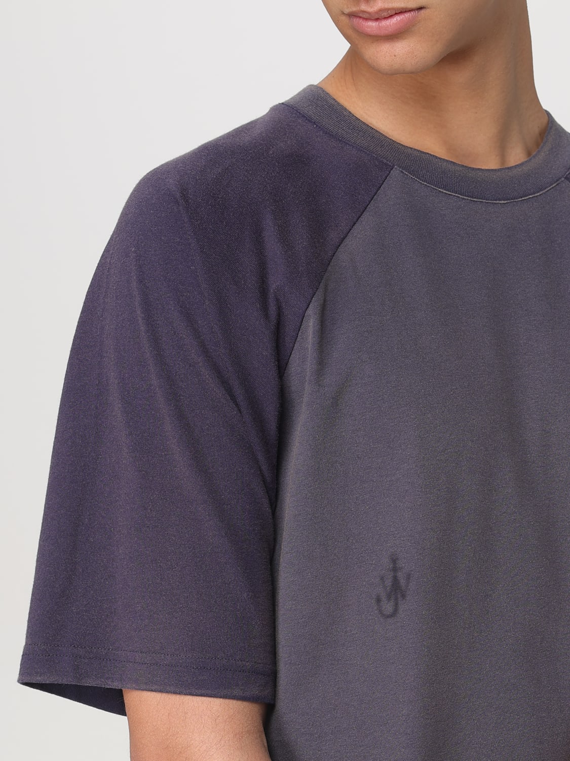Tシャツ・カットソー JW ANDERSON Men T-shirt Navy JT0289PG1800 888 JW ANDERSON: T-shirt men - Navy | Jw Anderson t-shirt
