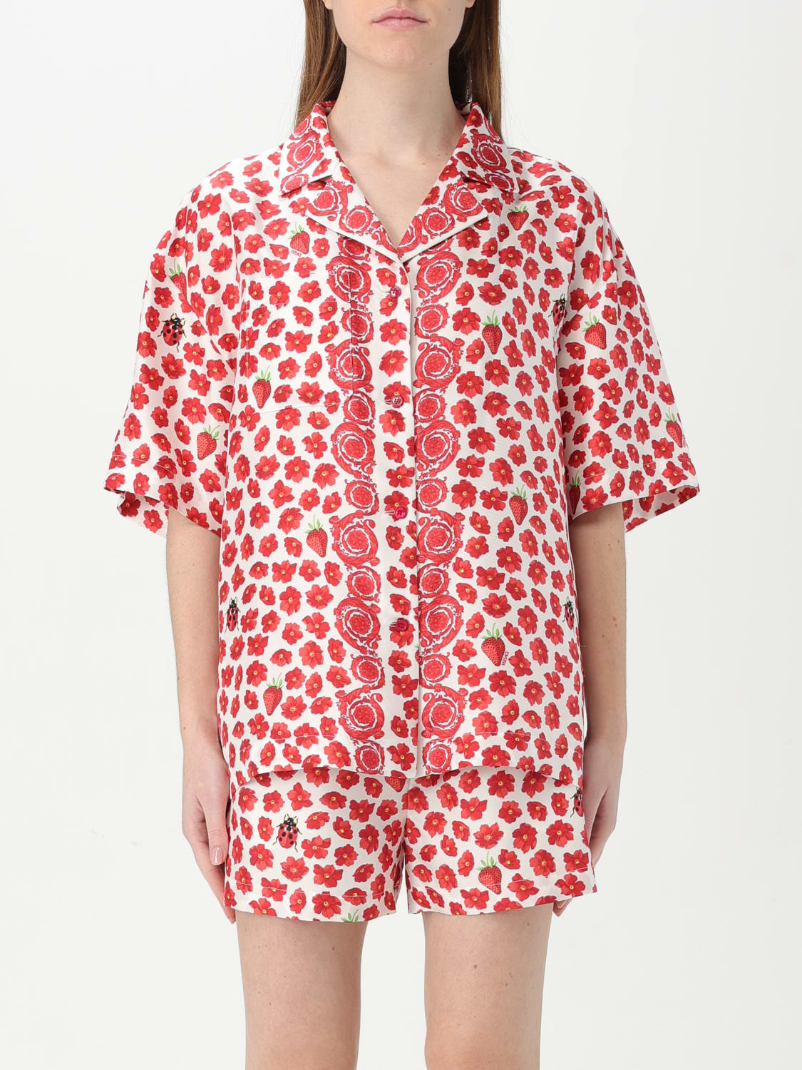 Tシャツ・カットソー VERSACE 'Strawberry Garden' shirt (10189281A13640 5W690) Versace Strawberry Garden Cropped T-shirt | Black | FARFETCH