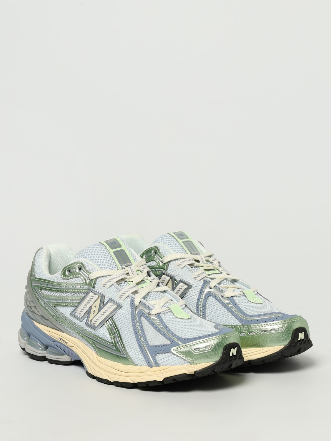 国内配送 New Balance U1906R NE LIGHT BLUE NEW BALANCE: Sneakers men - Gnawed Blue | New Balance