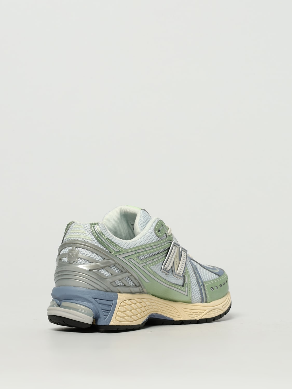 国内配送 New Balance U1906R NE LIGHT BLUE NEW BALANCE: Sneakers men - Gnawed Blue | New Balance