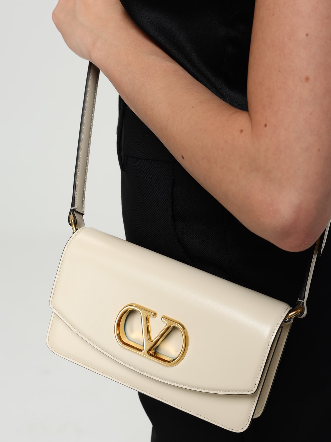 バッグ・カバンその他 VALENTINO Woman Mini bag Yellow Cream 6W0B0R71GCB REN VALENTINO GARAVANI: Shoulder bag woman - Yellow Cream