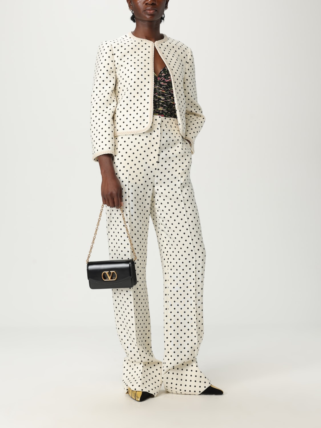 パンツ VALENTINO Woman Pants Yellow Cream 6B0RB6F098S R8E VALENTINO: Pants woman - Yellow Cream | Valentino pants