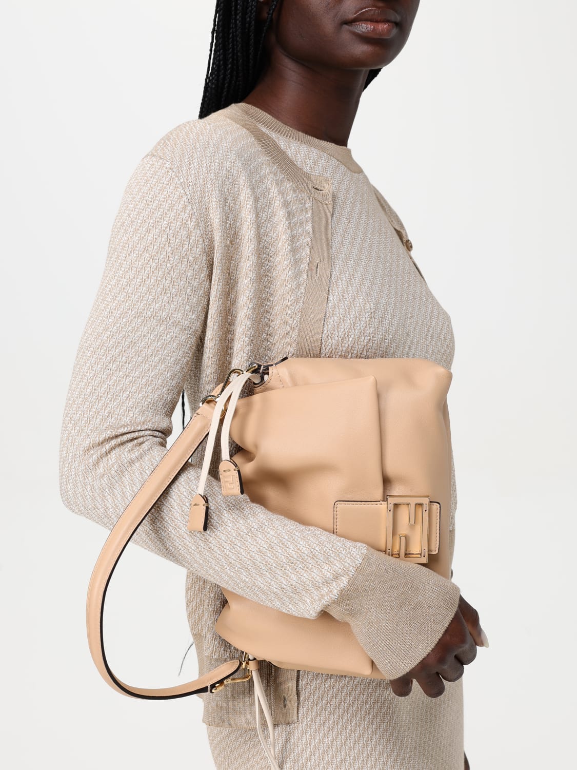 ショルダーバッグ・ポシェット FENDI Woman Shoulder bag Blush Pink 8BR833 AQ0D F0J2K FENDI: Shoulder bag woman - Blush Pink | Fendi shoulder bag