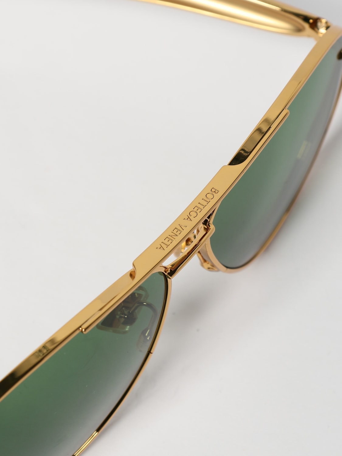 サングラス BOTTEGA VENETA Woman Sunglasses Gold 779517V4450 8045 BOTTEGA VENETA: Sunglasses woman - Gold | Bottega Veneta