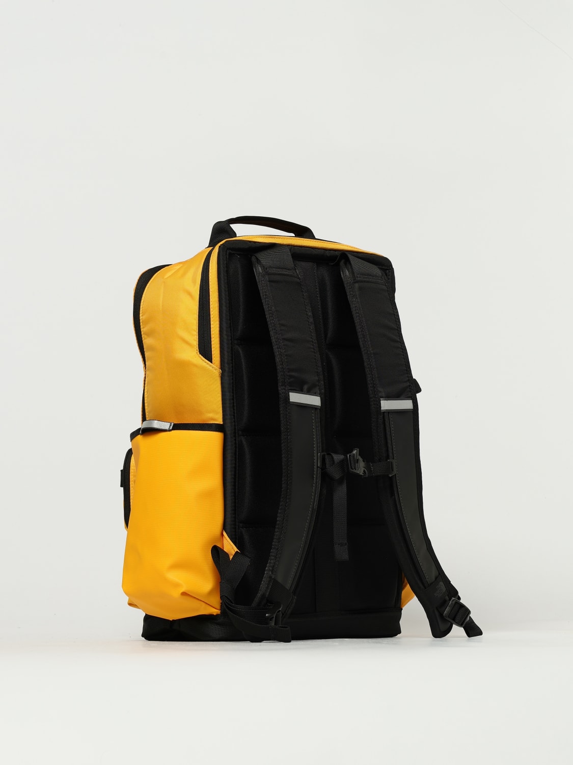 THE NORTH FACE ZAINO: Zaino Base Camp The North Face in nylon riciclato riverstito in PVC , Giallo - Img 2