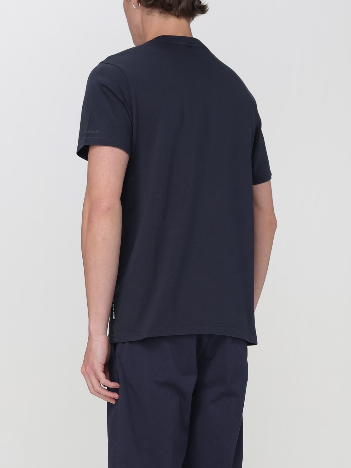 Tシャツ・カットソー MOOSE KNUCKLES Men T-shirt Navy M15MT759 833 MOOSE KNUCKLES: T-shirt men - Navy | Moose Knuckles t-shirt