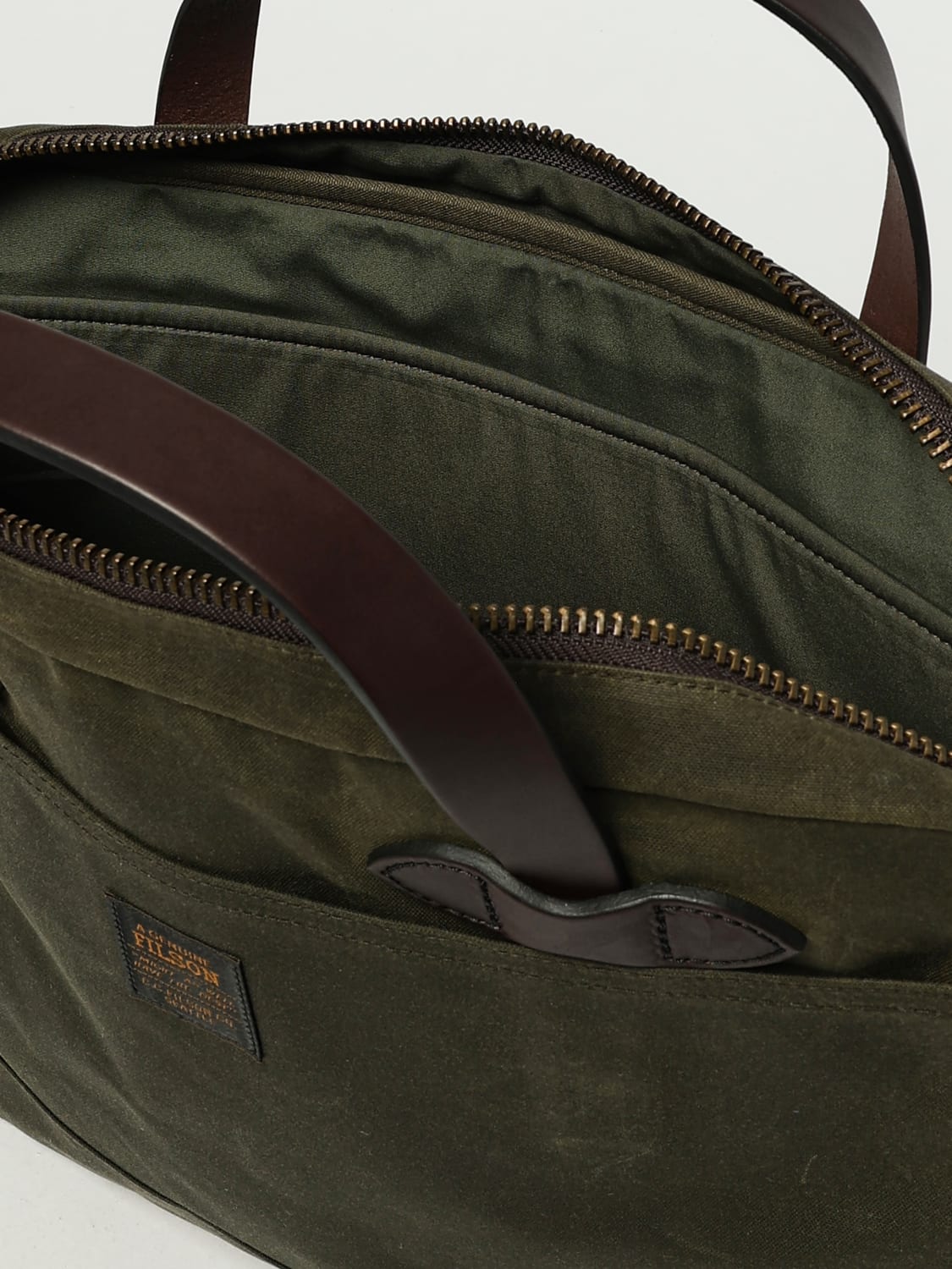 ショルダーバッグ FILSON Men Shoulder bag Military FMBAG0052 W 0200 308 FILSON: Bags men - Military | Filson shoulder bag FMBAG0052