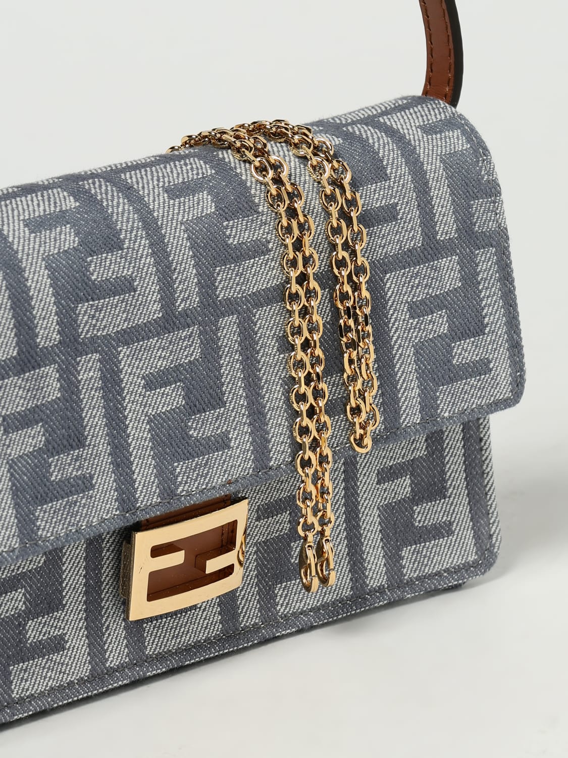 ショルダーバッグ・ポシェット FENDI Woman Shoulder bag Blue 8M0498 AUT4 F1SXQ FENDI: Shoulder bag woman - Blue | Fendi shoulder bag 8M0498