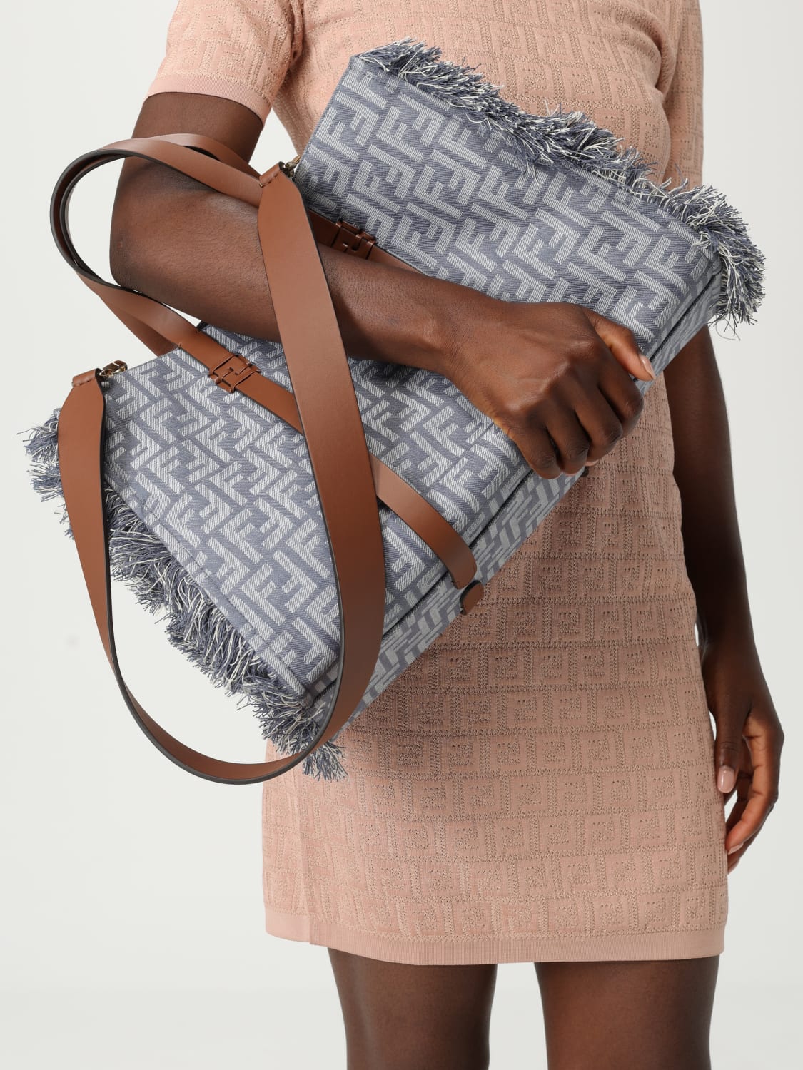 FENDI HAND BAG (8BH435AUT4 F1SXQ) FENDI HAND BAG (8BH435AUT4 F1SXQ)