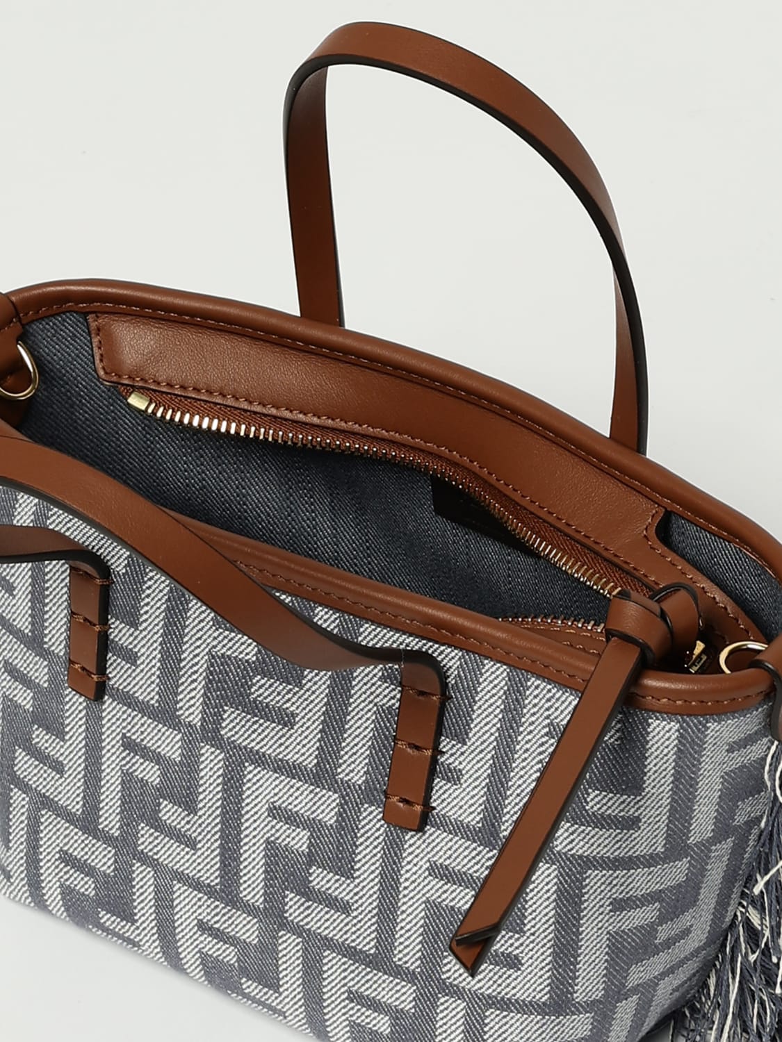ハンドバッグ FENDI Woman Handbag Blue 8BS096 AUT4 F1SXQ FENDI: Shoulder bag woman - Blue | Fendi handbag 8BS096 AUT4