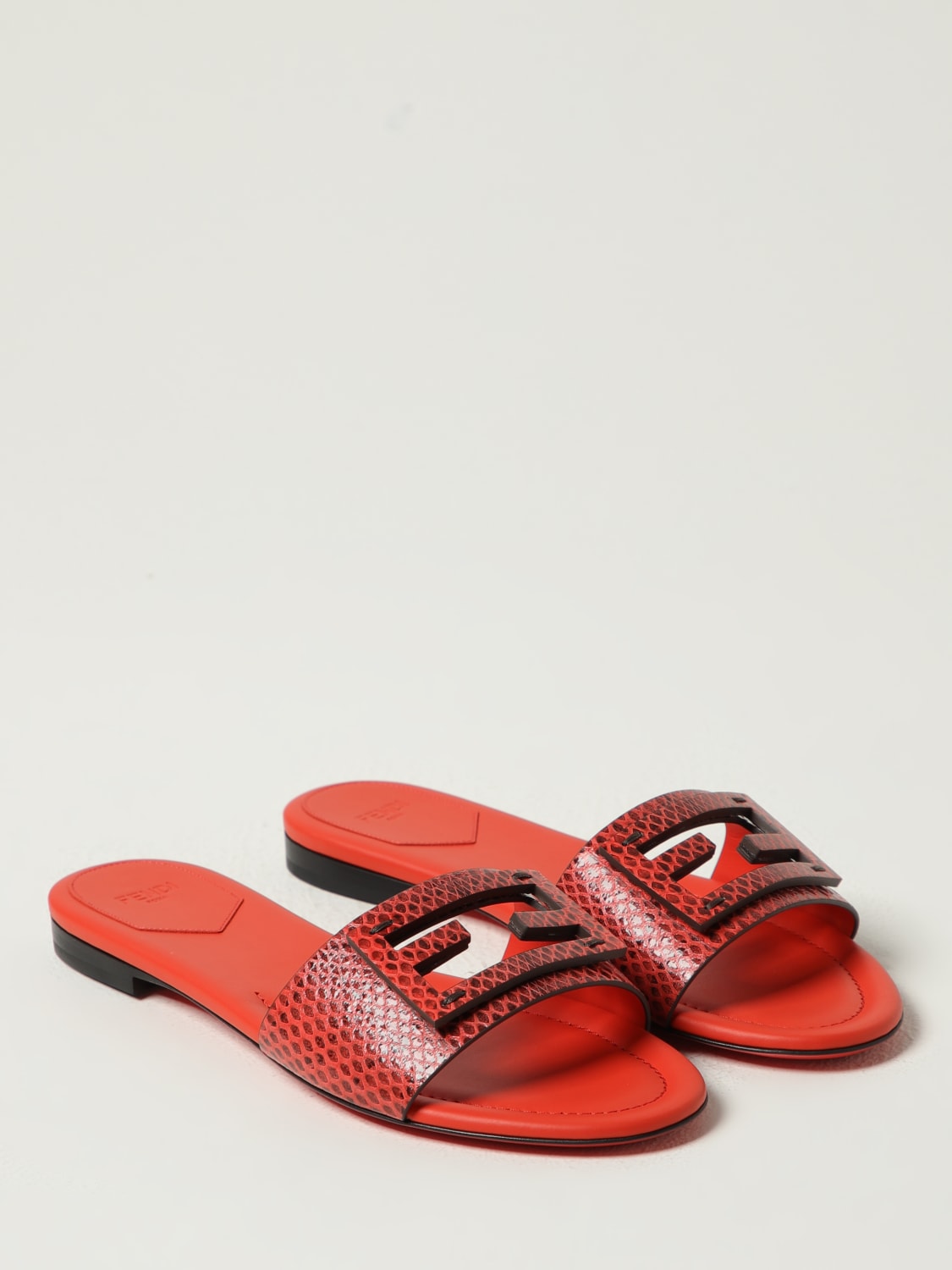 サンダル・ミュール FENDI SLIPPER (8R8136AU30 F1SZA) FENDI: Shoes woman - Red | Fendi flat sandals 8R8136 AU30