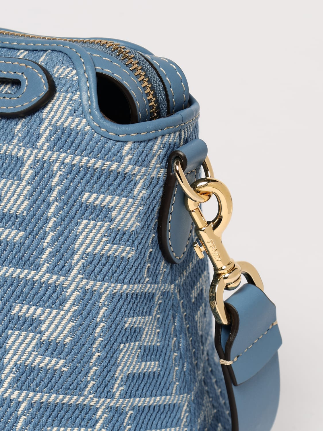 ショルダーバッグ・ポシェット FENDI Woman Crossbody bags Gnawed Blue 8BL155 AUPX F1SKL FENDI: Shoulder bag woman - Gnawed Blue | Fendi crossbody