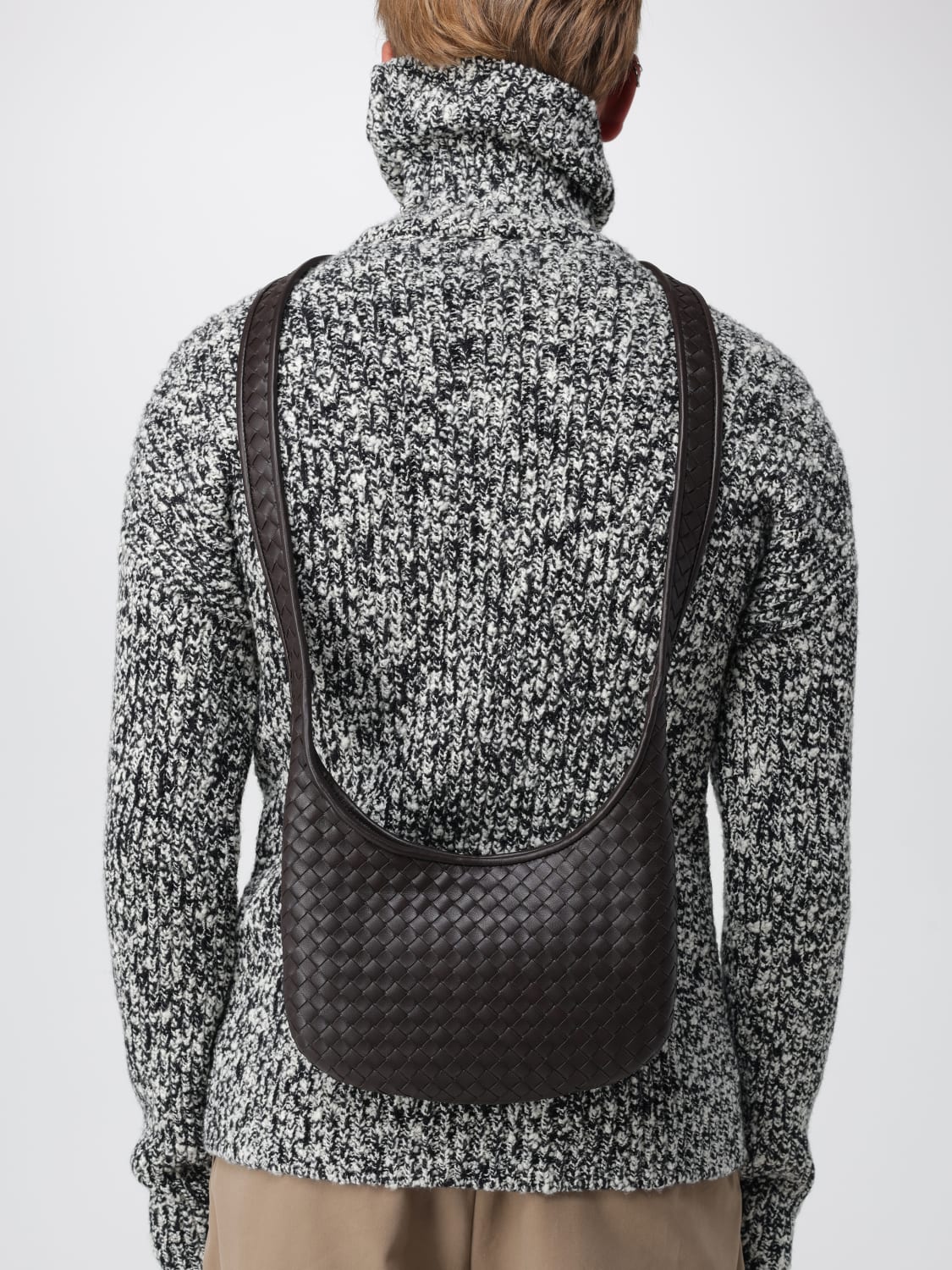 BOTTEGA VENETA SHOULDER BAG: Bags men Bottega Veneta, Dark - Img 2