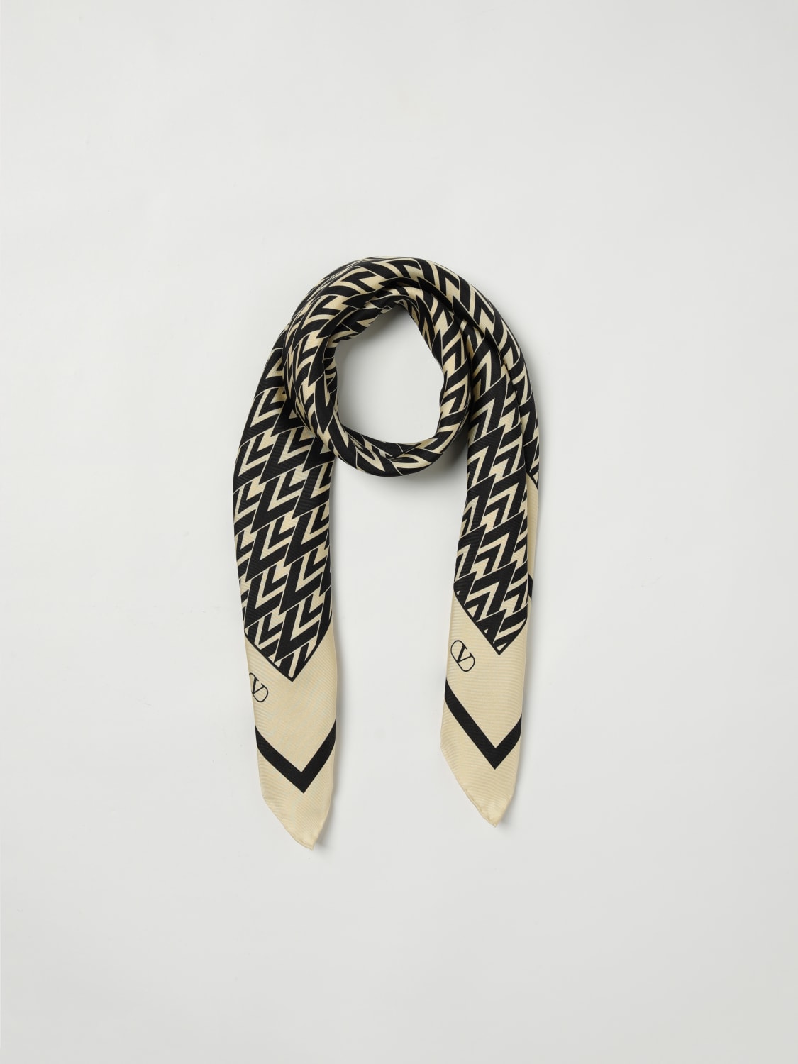 VALENTINO GARAVANI FULAR: Fular mujer Valentino Garavani, Negro - Img 5