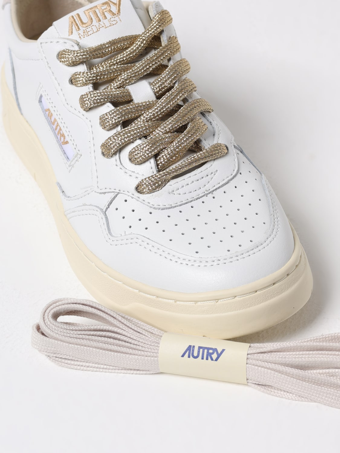 AUTRY SNEAKERS: Sneakers Medalist Autry in pelle , Bianco - Img 4