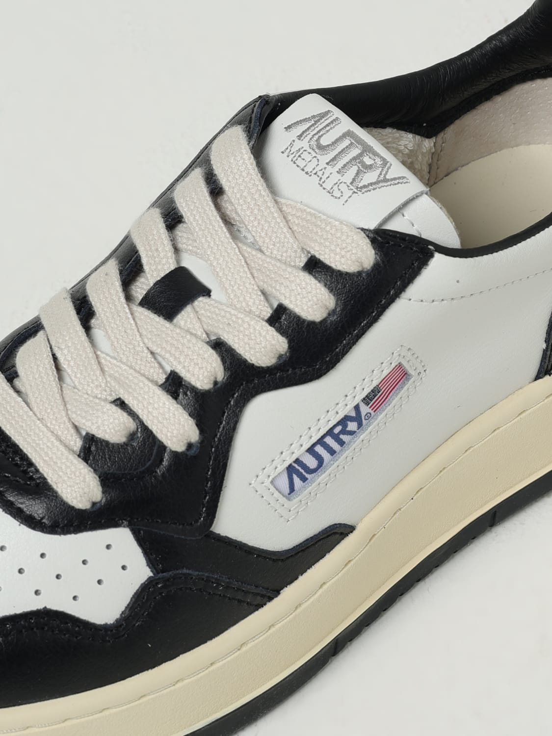 AUTRY SNEAKERS: Sneakers woman Autry, White 2 - Img 4