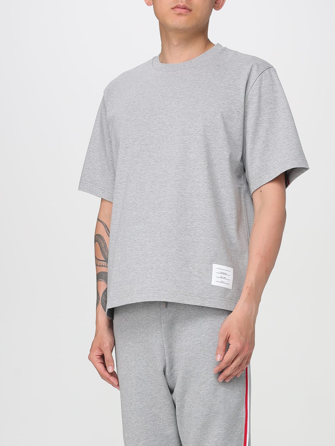 【送料&関税込】Thom Browne Tricolor Detail T-shirt MJS231AJ0055_415-5_650x.jpg?v=