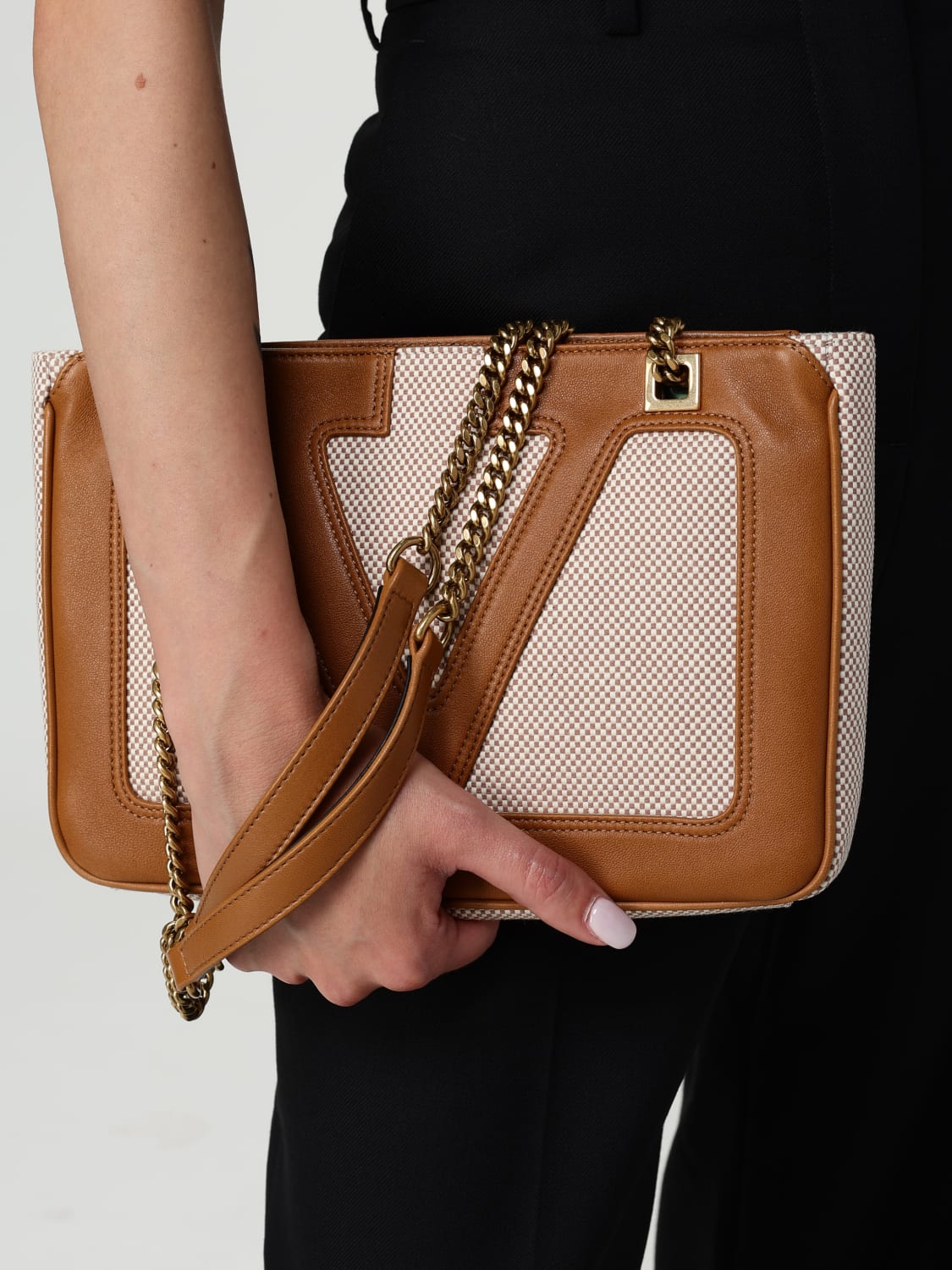 VALENTINO GARAVANI TRAGETASCHE: Schultertasche damen Valentino Garavani, Sand - Img 2