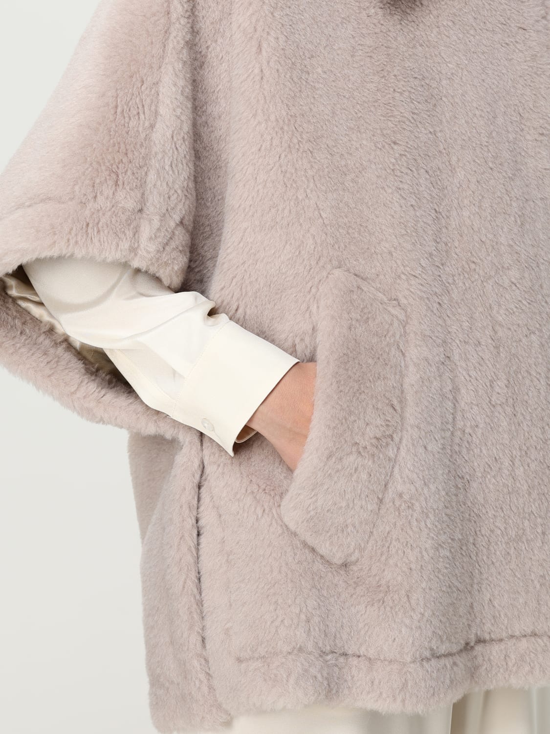 MAX MARA FUR COAT: Cape woman Max Mara, Beige - Img 5