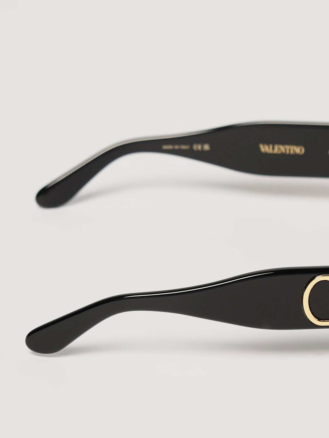 VALENTINO GARAVANI: Sunglasses woman Valentino - Black