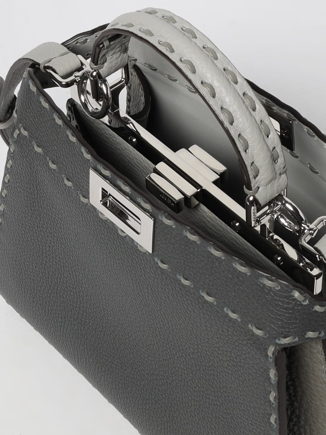 FENDI BORSA A MANO: Borsa Peekaboo ISeeU Small Fendi in Cuoio Romano Selleria , Antracite - Img 5