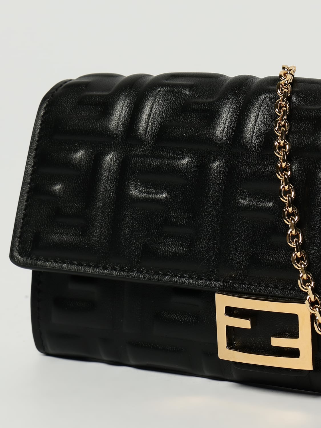 FENDI PORTAFOGLIO: Portafoglio Baguette Fendi in nappa con monogram FF embossed, Nero - Img 4