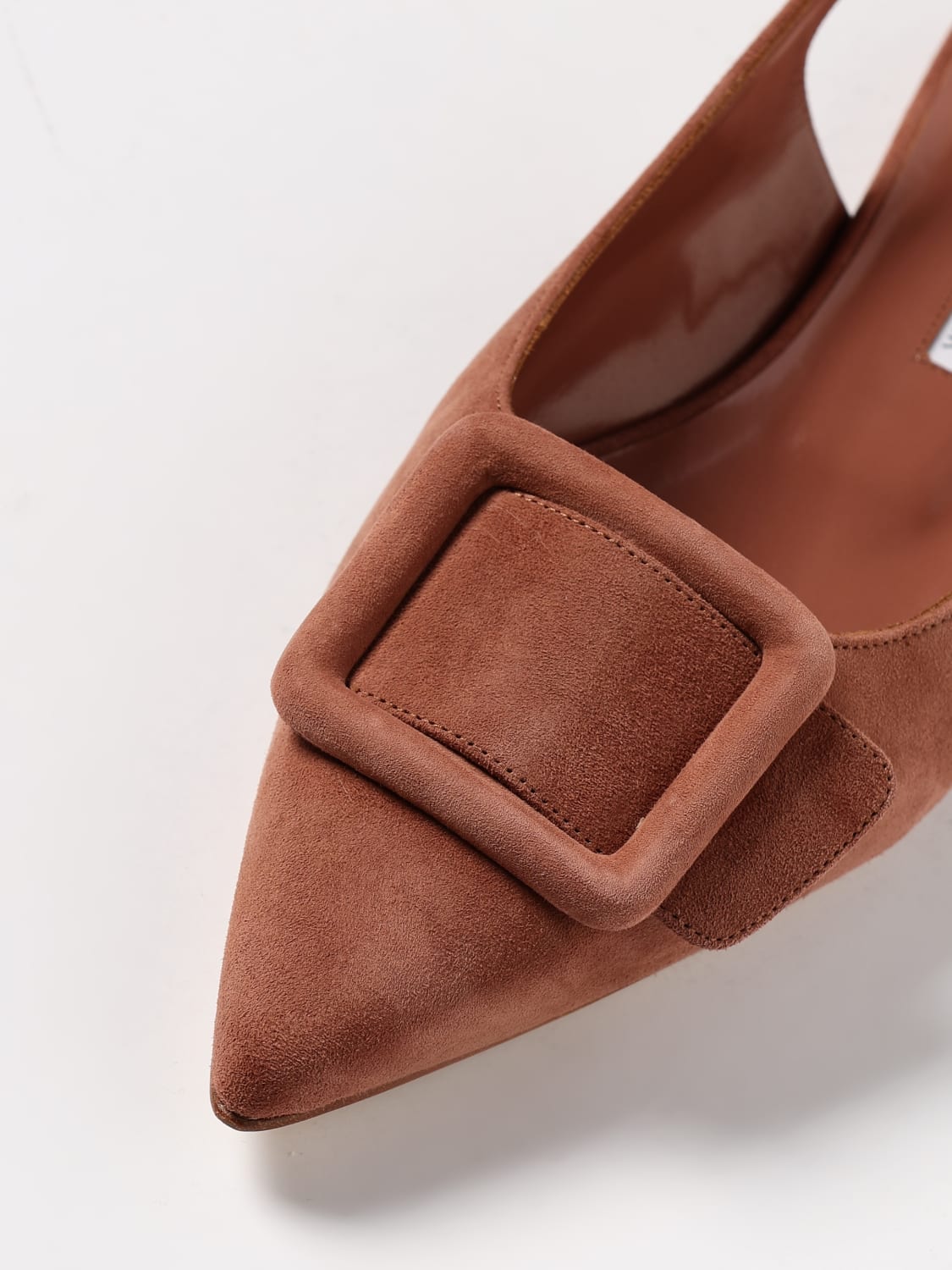 MANOLO BLAHNIK DÉCOLLETÉ: Slingback Maylura Manolo Blahnik in camoscio con fibbia decorativa , Cammello - Img 4