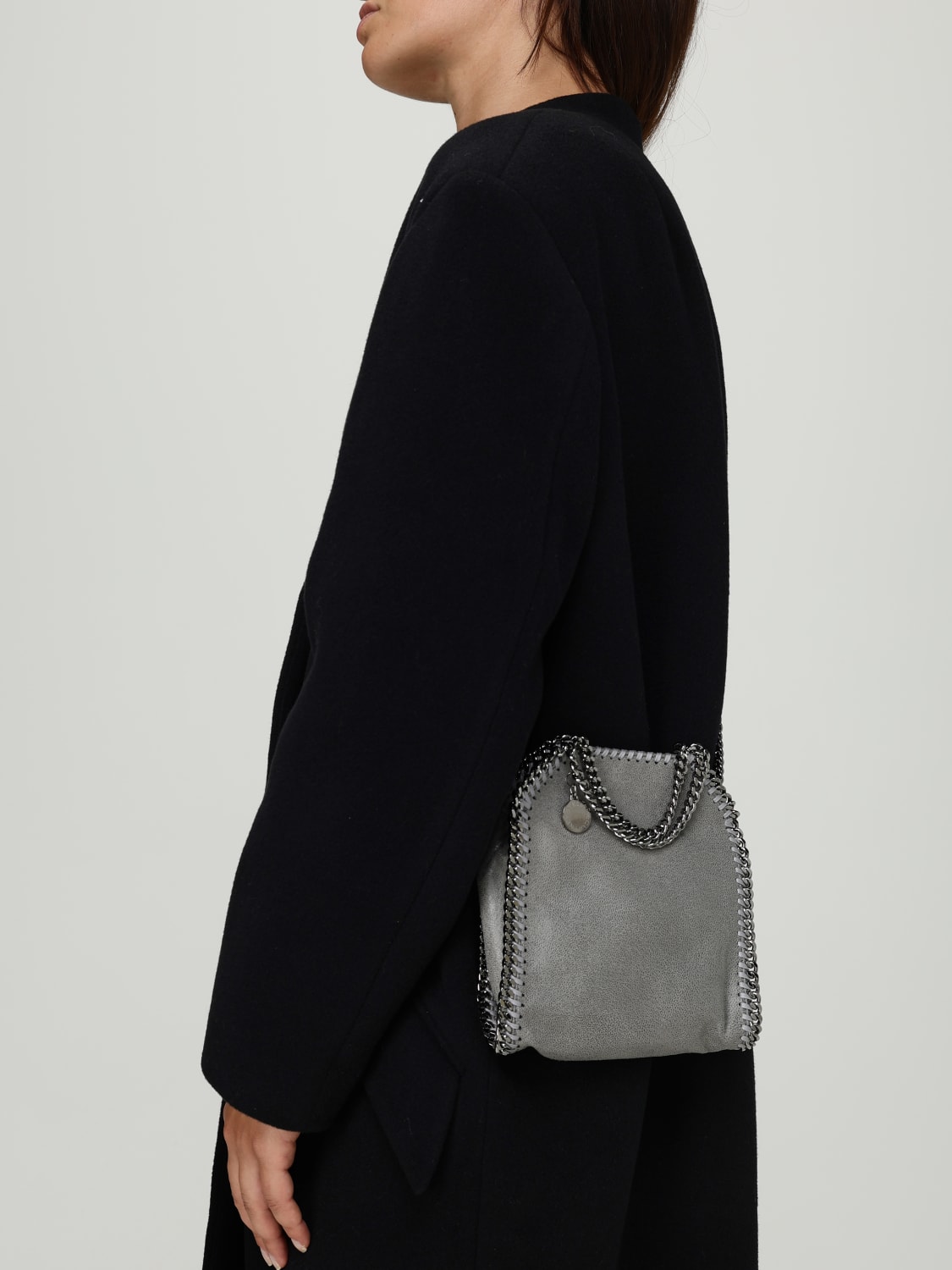 STELLA MCCARTNEY BORSA MINI: Borsa Falabella Micro Stella McCartney in camoscio sintetico cracklè, Grigio - Img 2