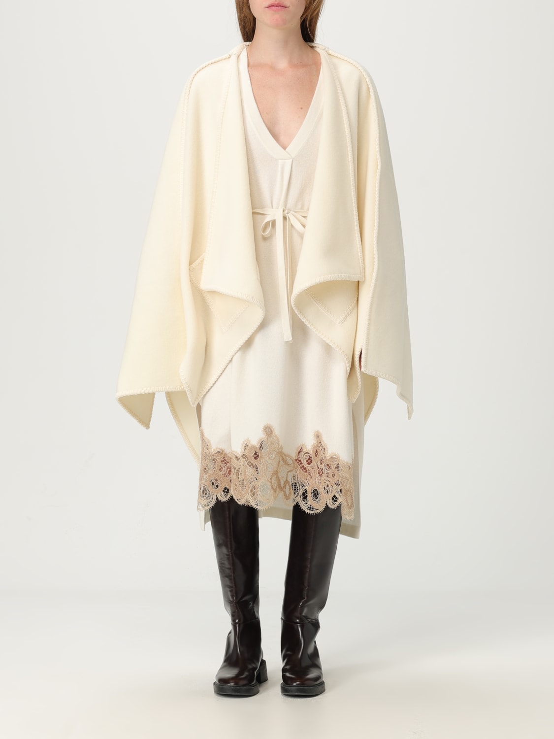 FABIANA FILIPPIのジップアップマント The Fabiana Filippi Fall/Winter 2025 Collection is inspired by the