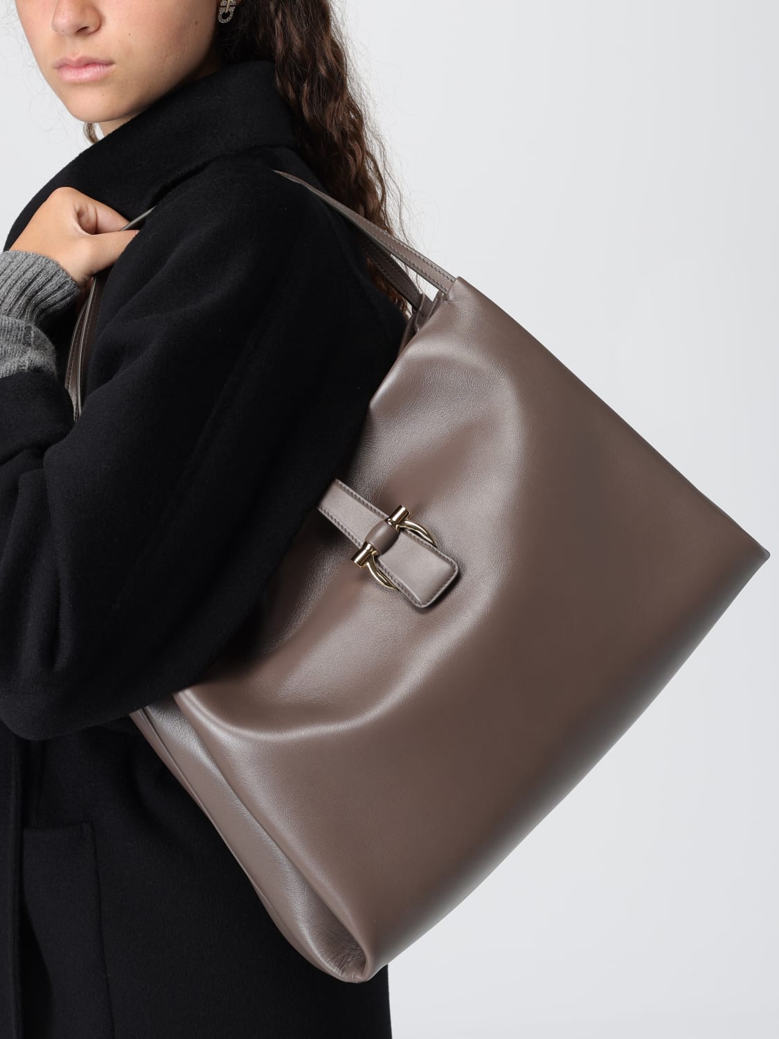 FERRAGAMO BORSA A SPALLA: Borsa Ferragamo in pelle, Fango - Img 2