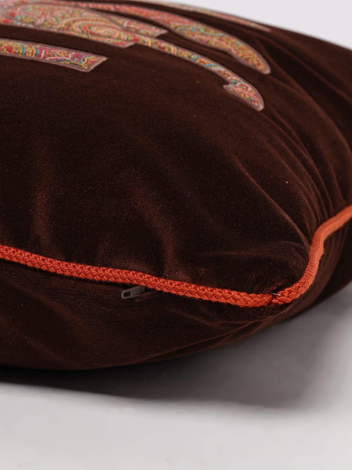 ETRO HOME CUSHIONS: Cushions lifestyle Etro Home, Brown - Img 4