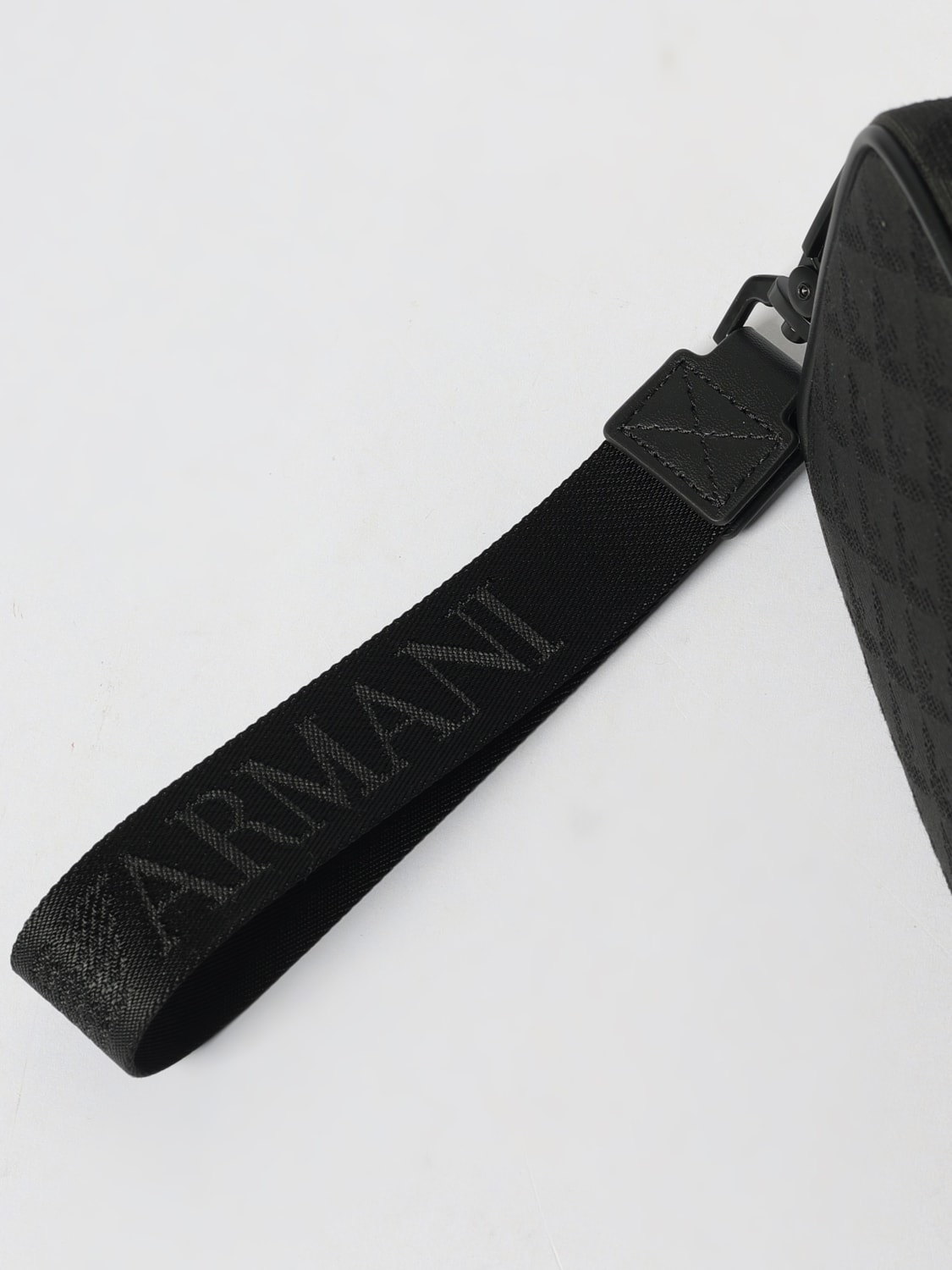 EMPORIO ARMANI ACCESSORI BEAUTY: Beauty case Emporio Armani in nylon con monogram jacquard, Nero - Img 3