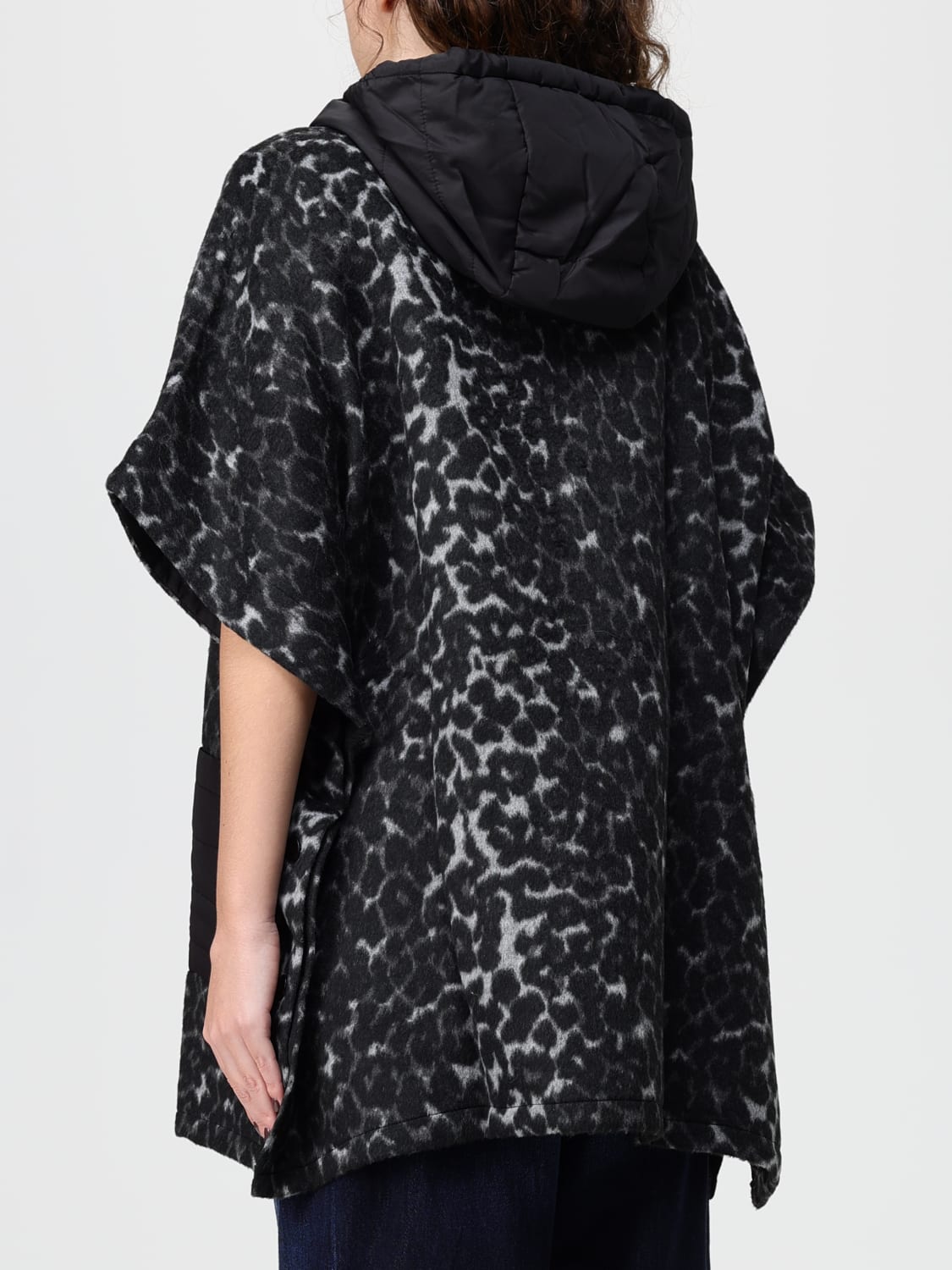 TWINSET COAT: Cape woman Twinset, Black - Img 2