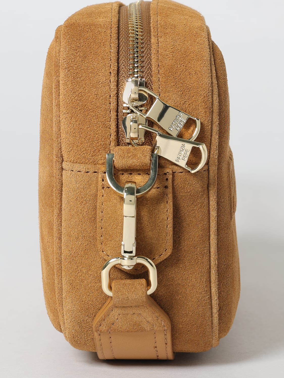 PATRIZIA PEPE BORSA A TRACOLLA: Borsa a tracolla (IM)Perfection Patrizia Pepe in pelle scamosciata, Naturale - Img 3