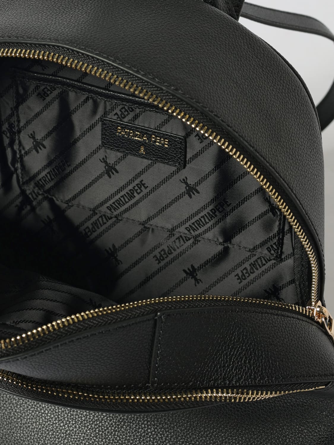 PATRIZIA PEPE ZAINO: Zaino Fly Patrizia Pepe in pelle a grana , Nero - Img 4