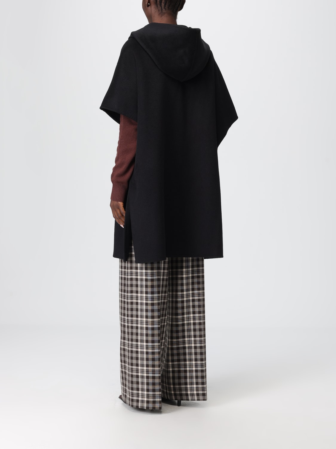 HANITA COAT: Cape woman Hanita, Black - Img 2