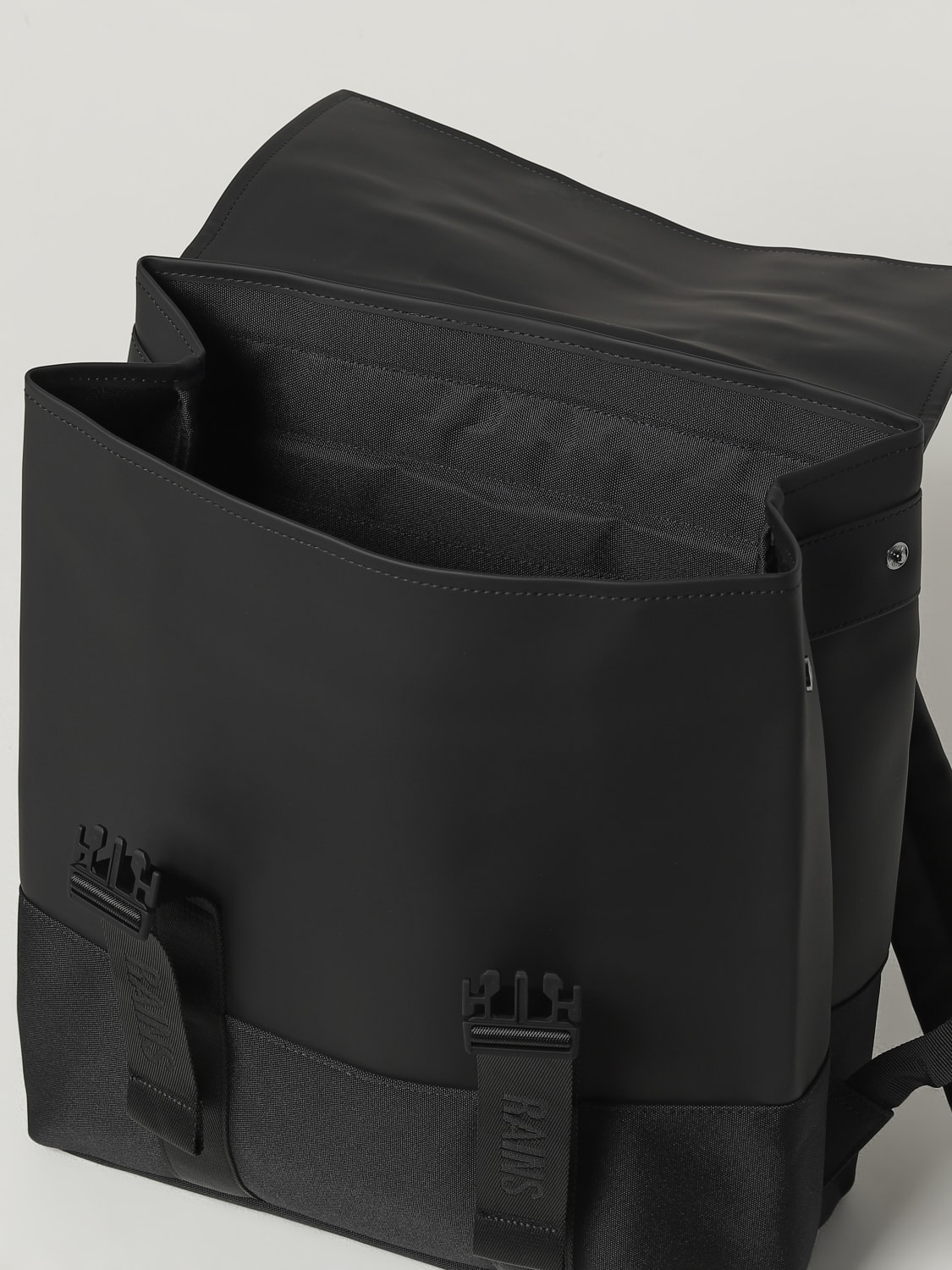 RAINS BACKPACK: Bags men Rains, Black - Img 4