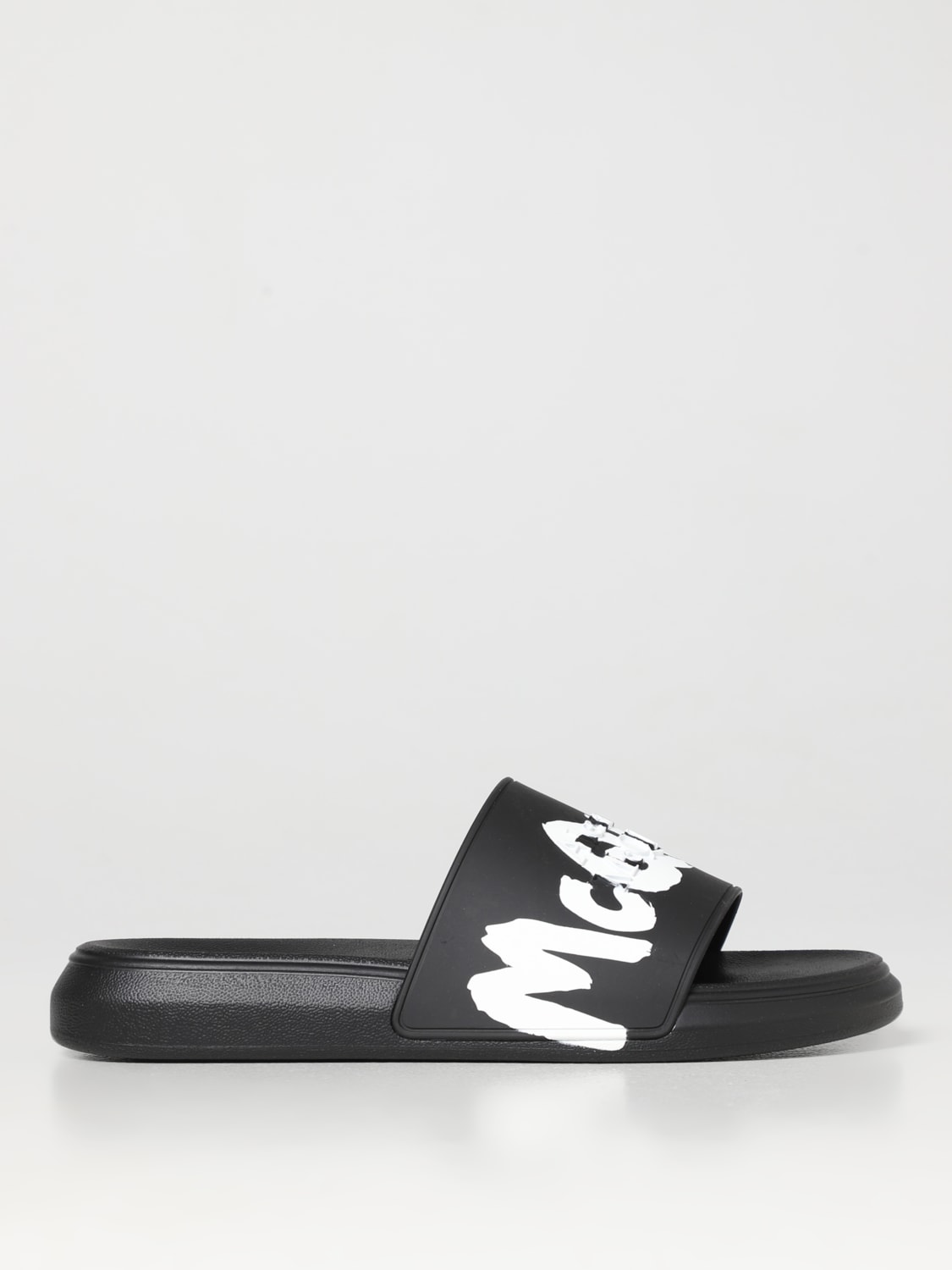 MCQUEEN: Graffiti sliders in rubber - Black | McQueen