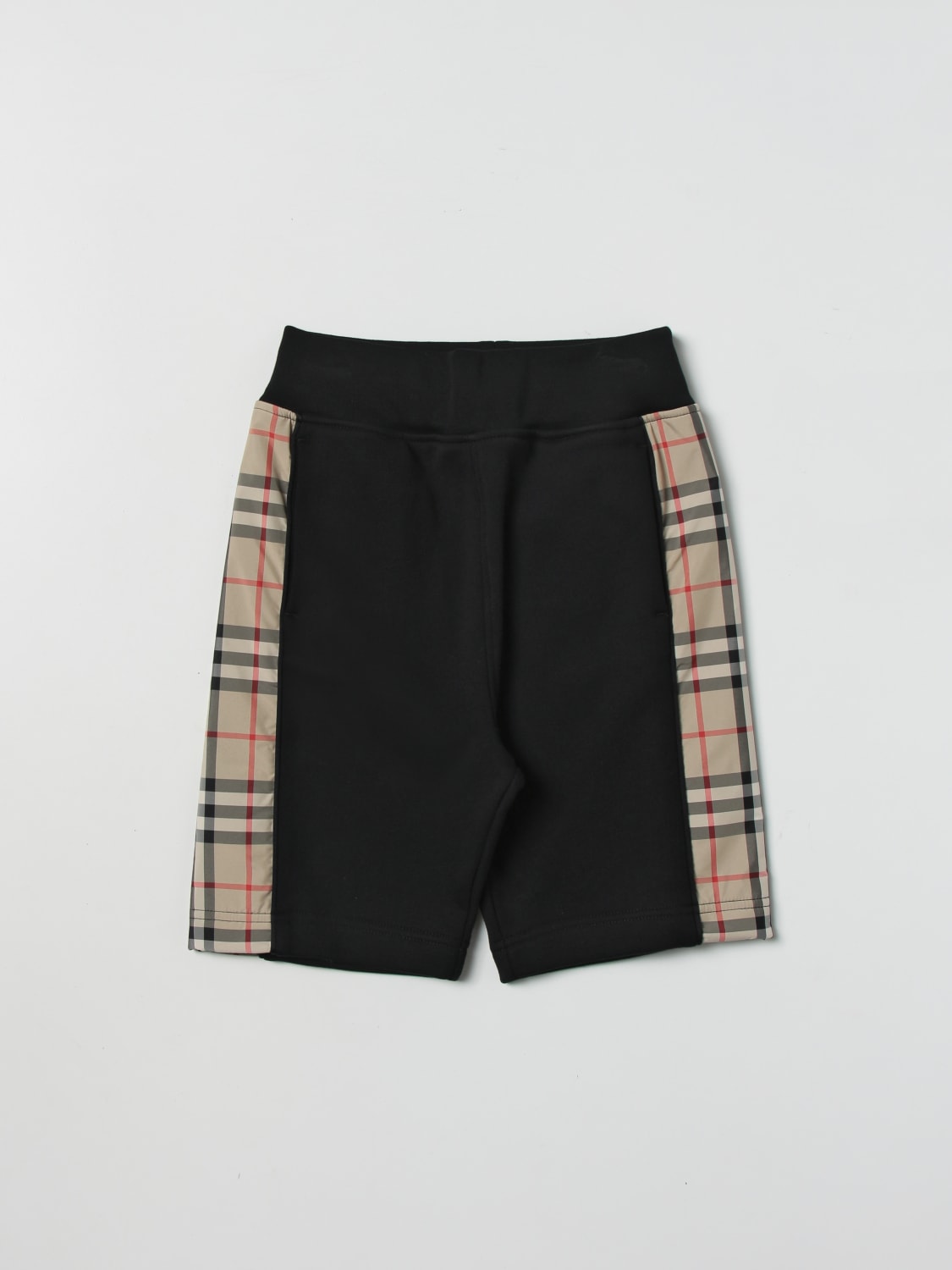 Burberry shorts in organic cotton