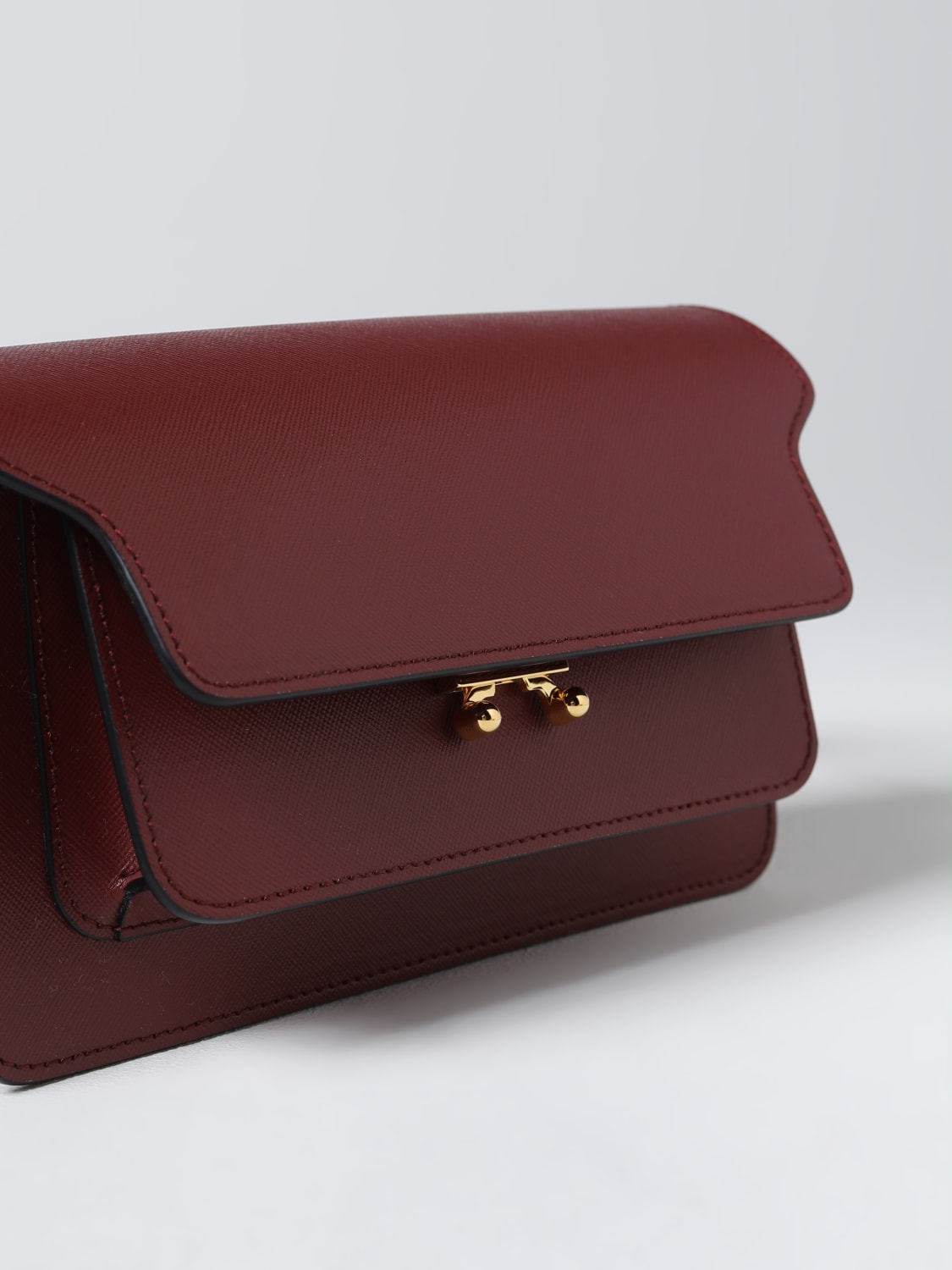★MARNI★ Saffiano Trunk East West Bag Ruby SBMP0121U0LV520Z MARNI: Trunk bag in saffiano leather - Ruby | Marni