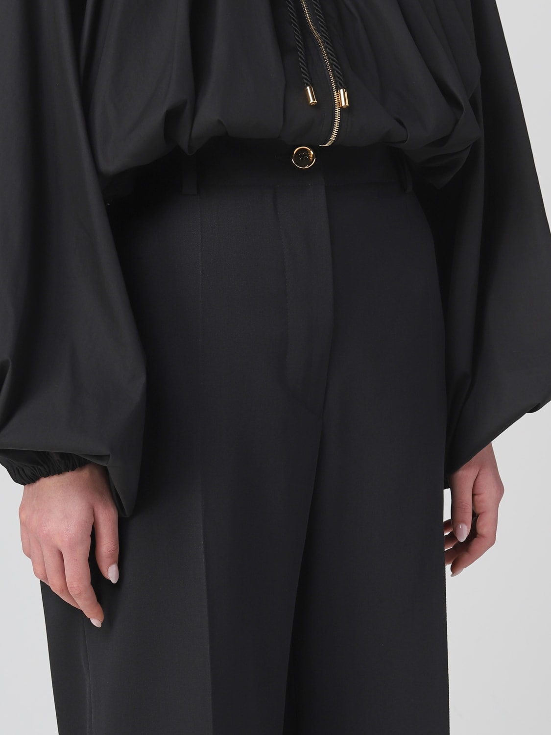 Patouアウトレット：パンツ レディース - ブラック | GIGLIO.COM