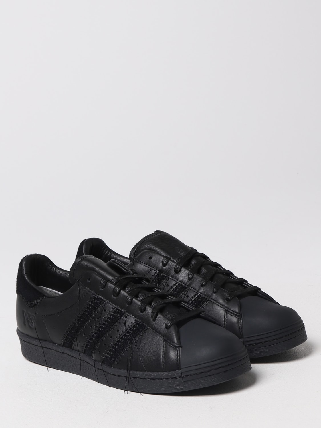 Y-3 SNEAKERS: Sneakers Superstar Y-3 in pelle, Nero - Img 2