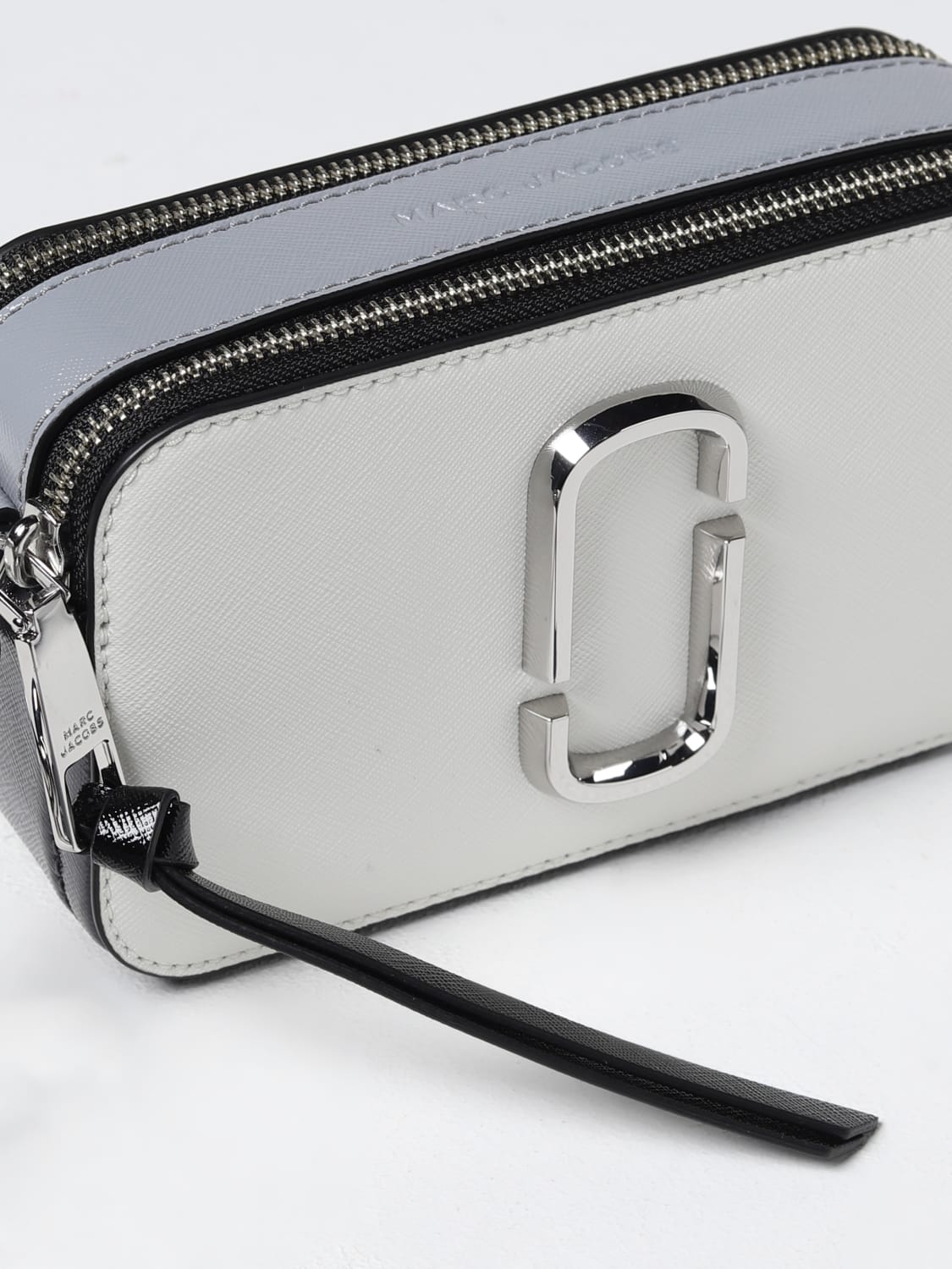 バッグ・カバンその他 MARC JACOBS Woman Mini bag Grey 2S3HCR500H03 164 Marc Jacobs The Snapshot - Crossbody bag for Woman - White