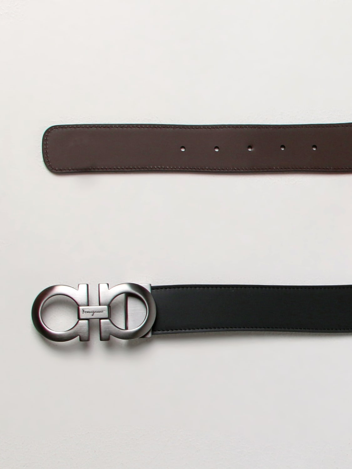 FERRAGAMO BELT: Ferragamo Gancini belt in rubberized leather, Black - Img 2