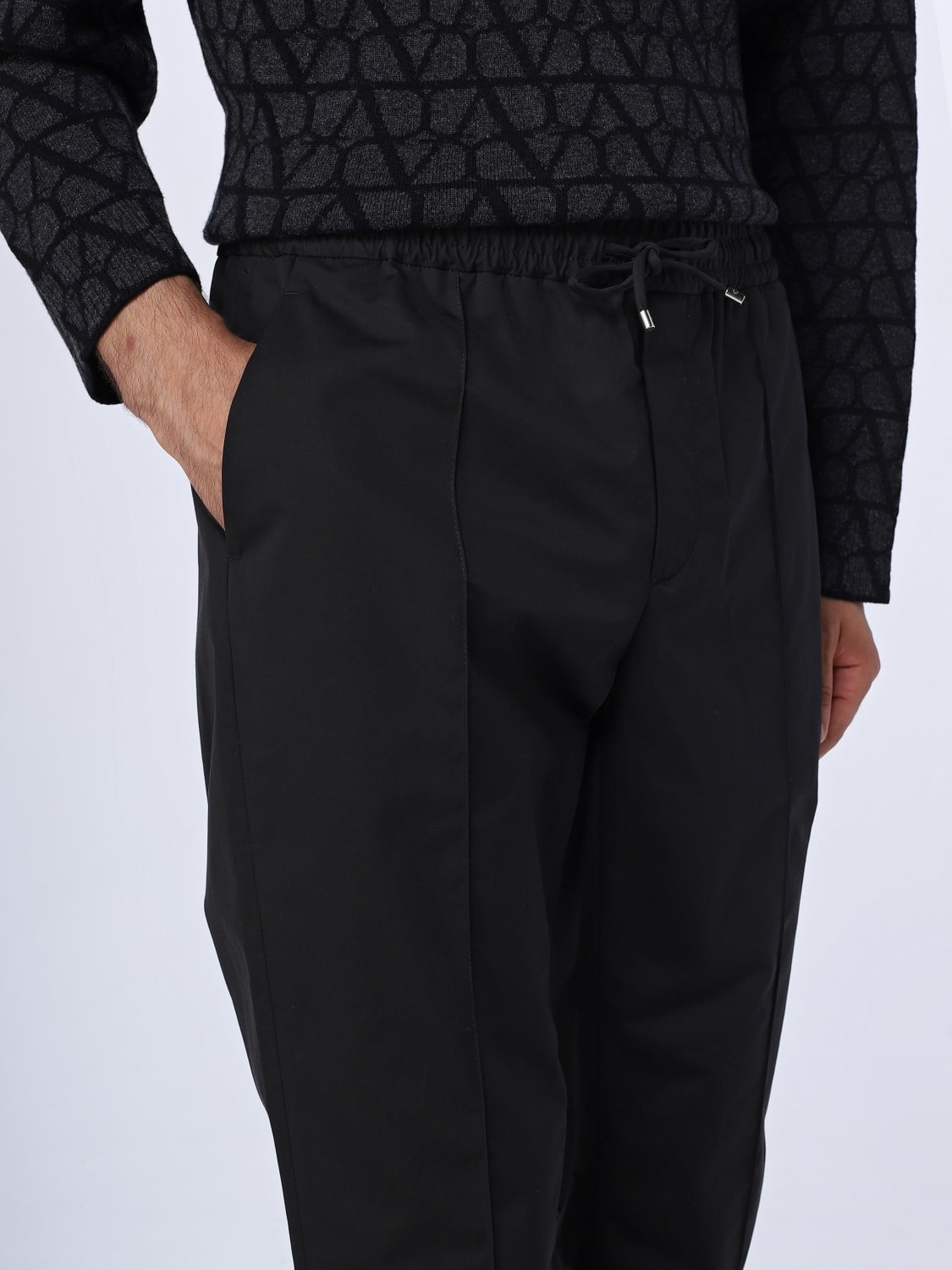 VALENTINO PANTS: Valentino jogger pants in cotton, Black - Img 5