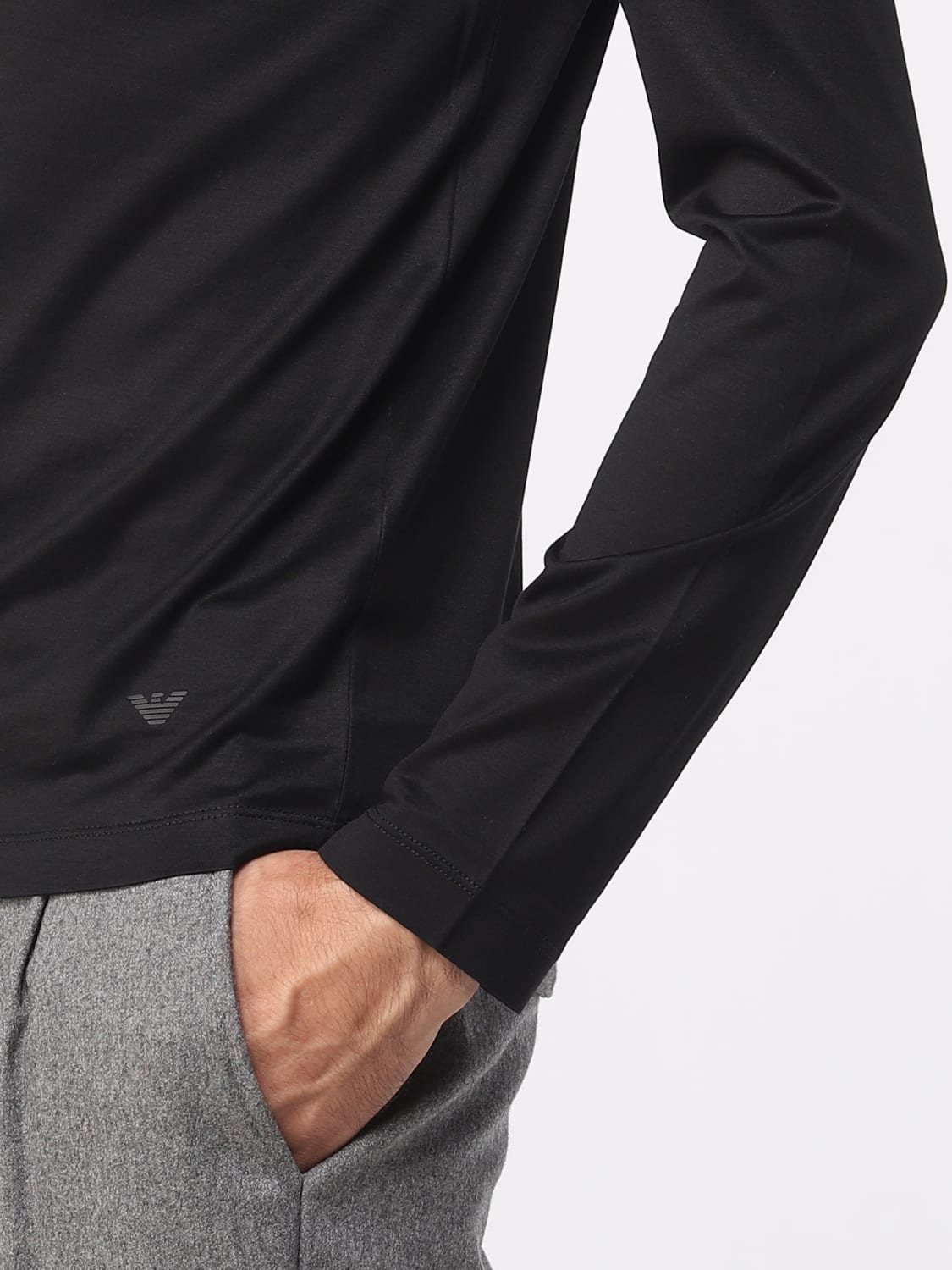 Tシャツ・カットソー EMPORIO ARMANI Men T-shirt Black 8N1TE91JUVZ 0999 Emporio Armani Outlet: lyocell and cotton T-shirt - Black