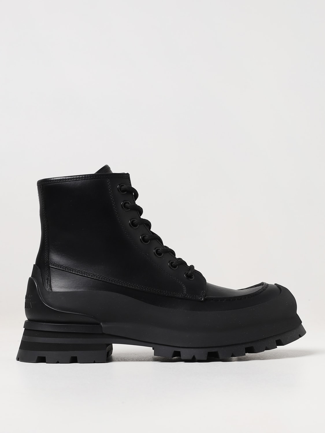 MCQUEEN: Wander leather ankle boots - Black | McQueen boots