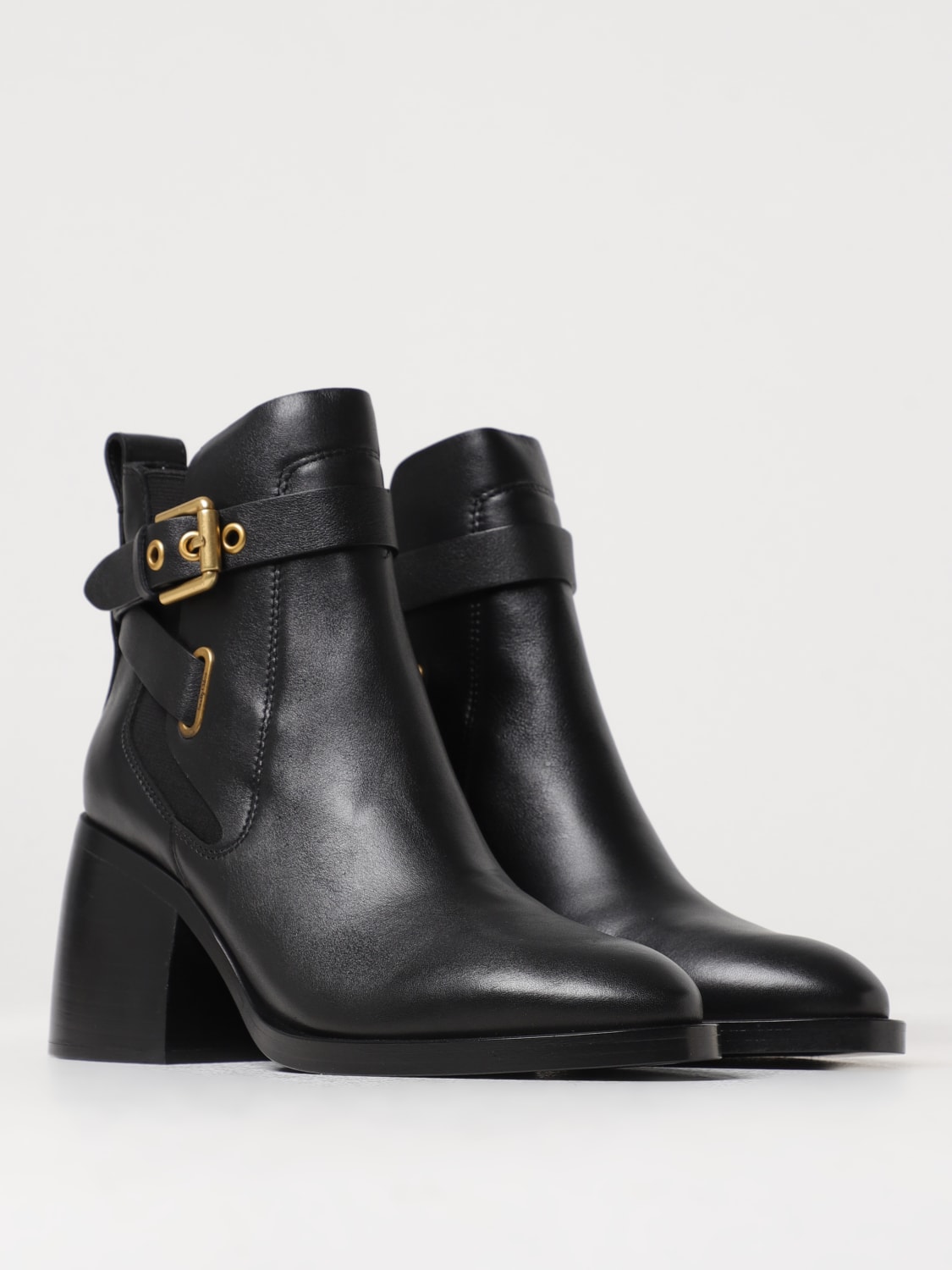 SEE BY CHLOÉ FLAT ANKLE BOOTS: See by Chloé Averi ankle boots in leather with buckle, Black 1 - Img 2